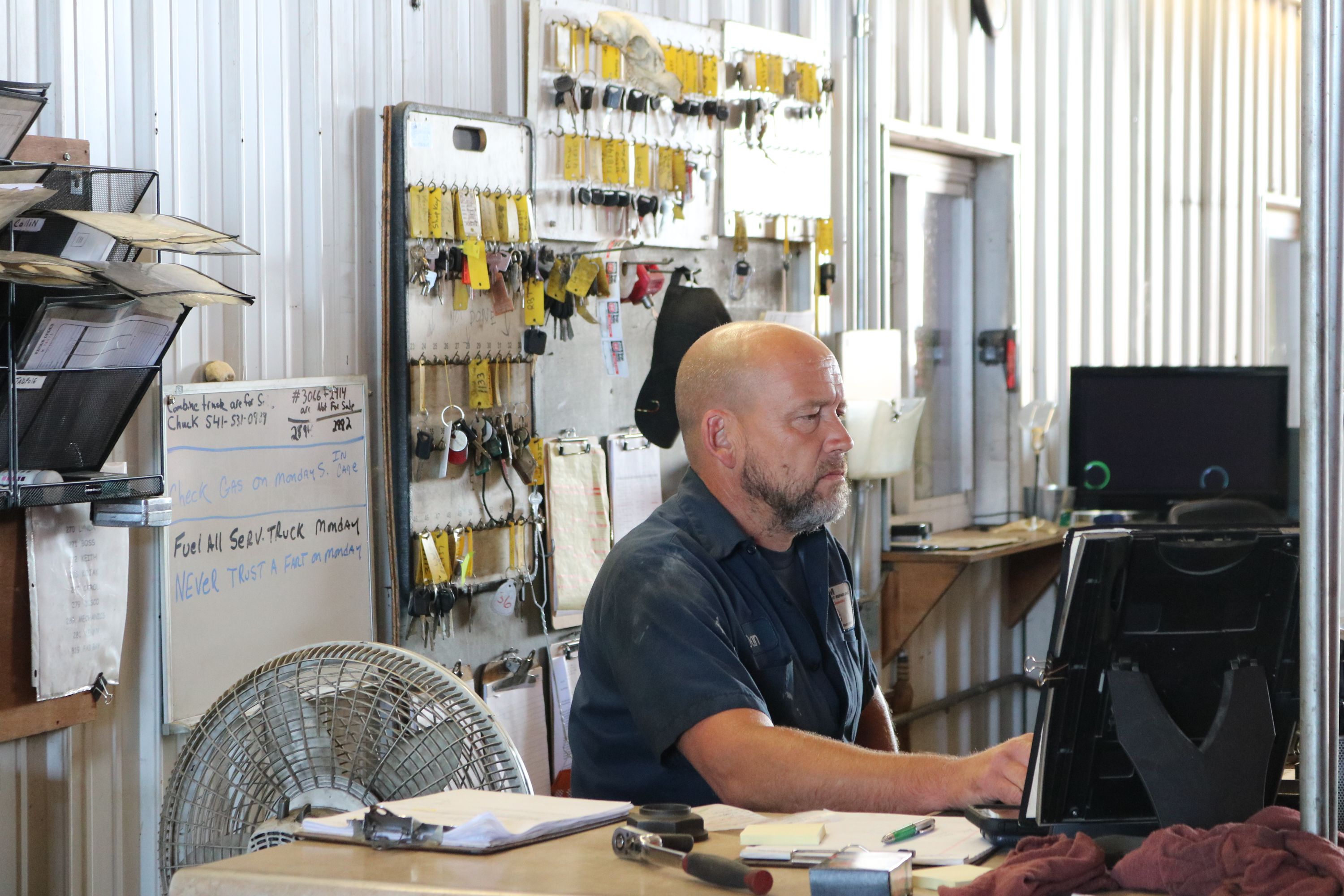 KCM Truck & Equipment Repair